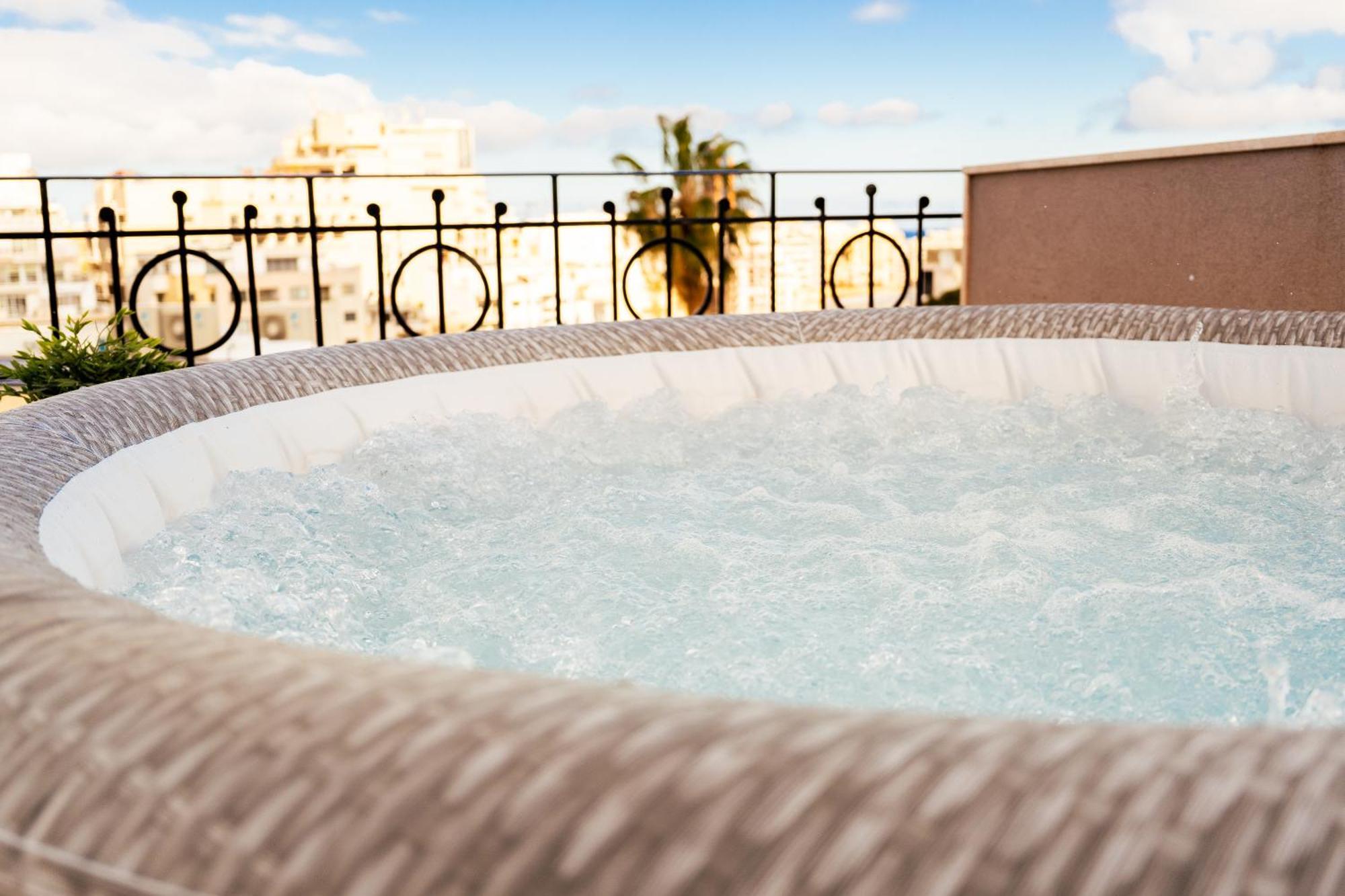 La88 Bayview Penthouse With Jacuzzi Lejlighed Sliema Eksteriør billede