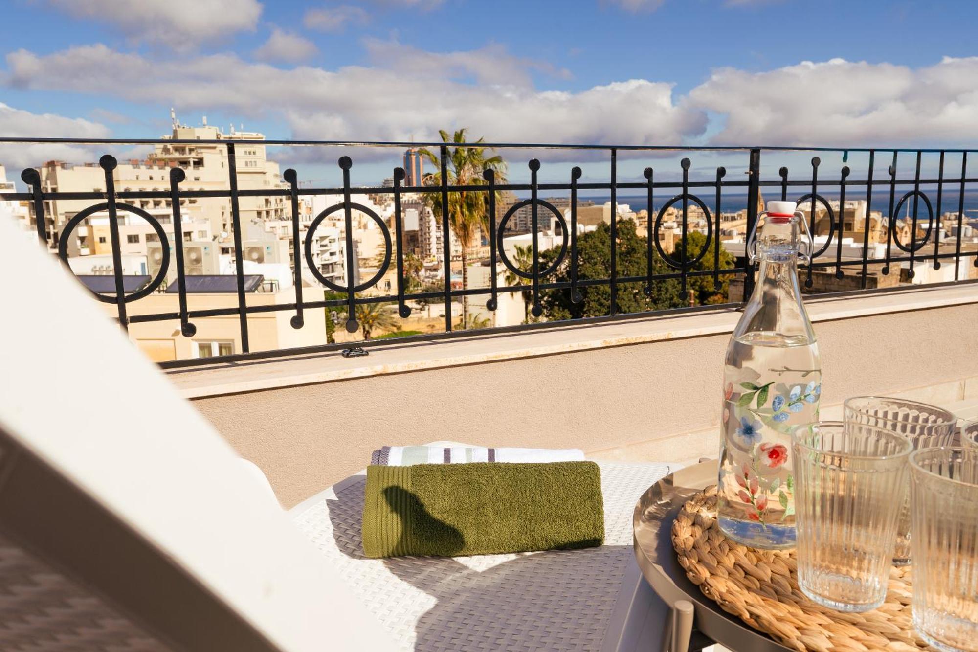 La88 Bayview Penthouse With Jacuzzi Lejlighed Sliema Eksteriør billede